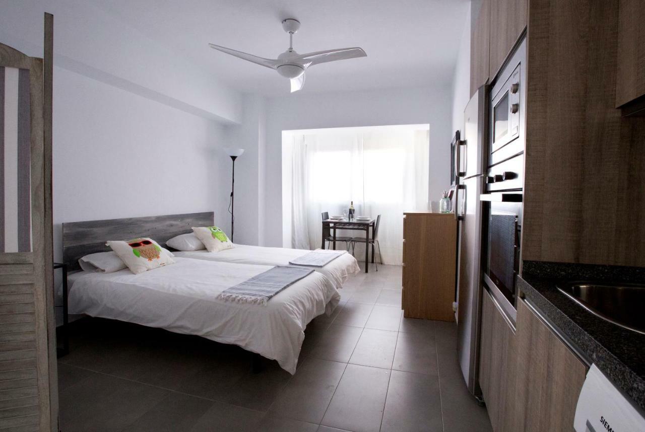 Apartamento Malagueta Beach 10 Малага Екстер'єр фото