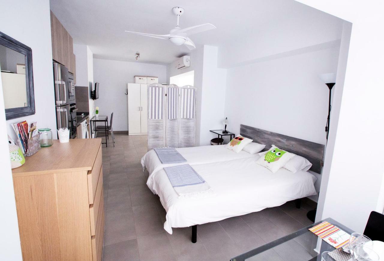 Apartamento Malagueta Beach 10 Малага Екстер'єр фото