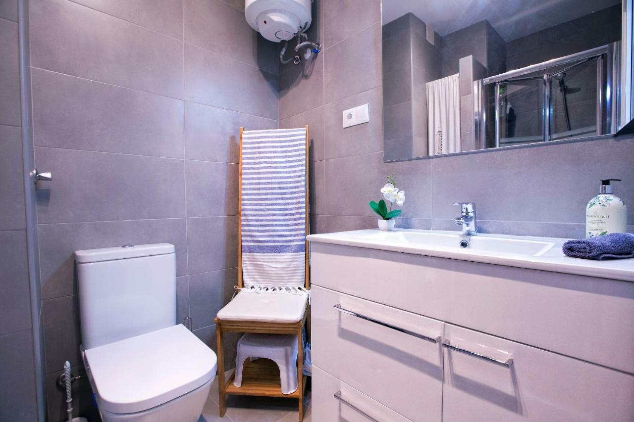 Apartamento Malagueta Beach 10 Малага Екстер'єр фото